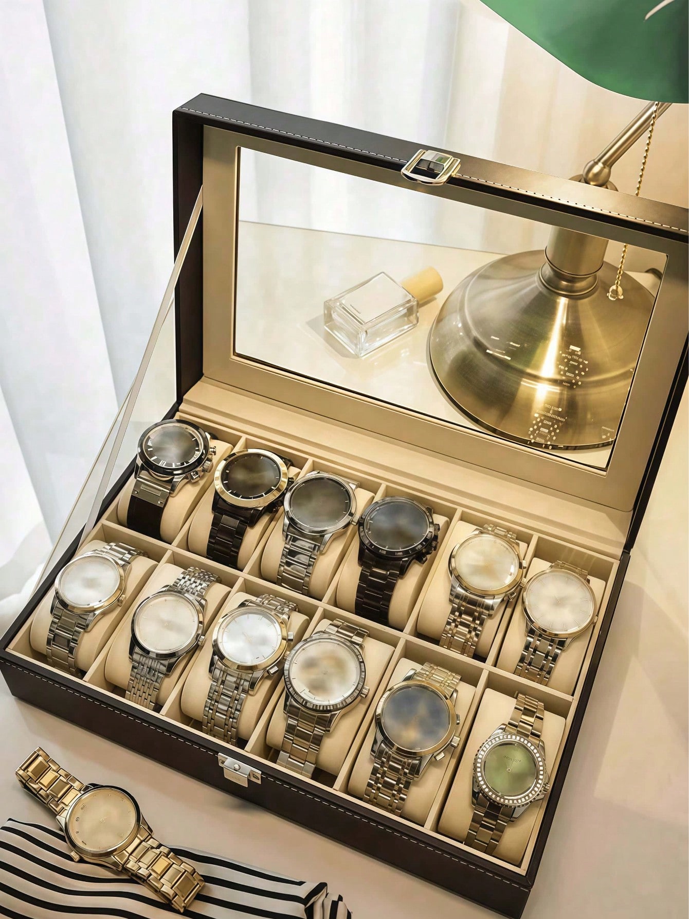 Leather Watch Box with Lock, L - Men'S Accessories Rack 评论和价格